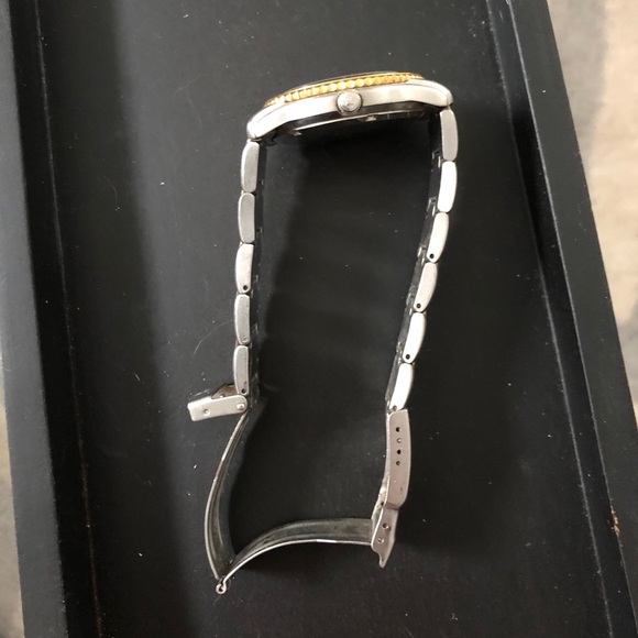 Men’s wenger Swiss quartz watch w/dual tone band - Picture 4 of 8